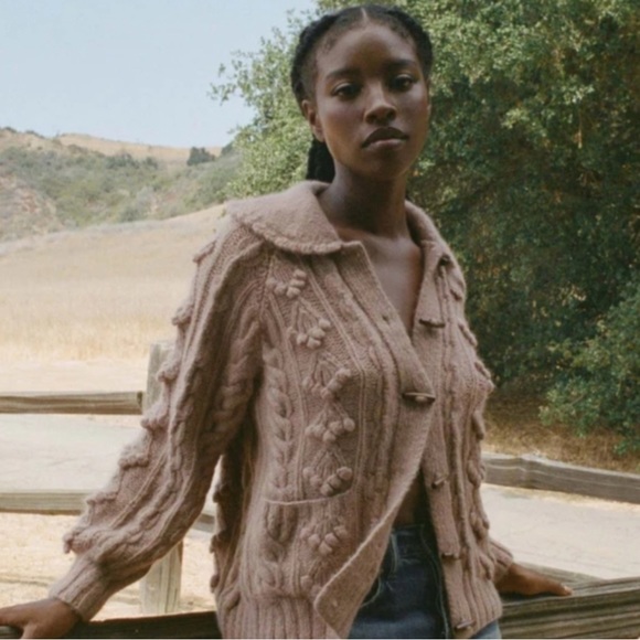 Vintage Knit Collared Top - Picture 11 of 11